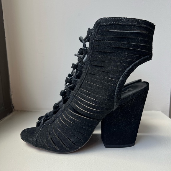 Mia Lace Up Block Heeled Sandals in Black - Picture 1 of 5